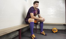 开云体育官网-绿茵场上的闪电战，羽球场上的静默杀机—论德国足球与桃田贤斗的唯一性制胜哲学