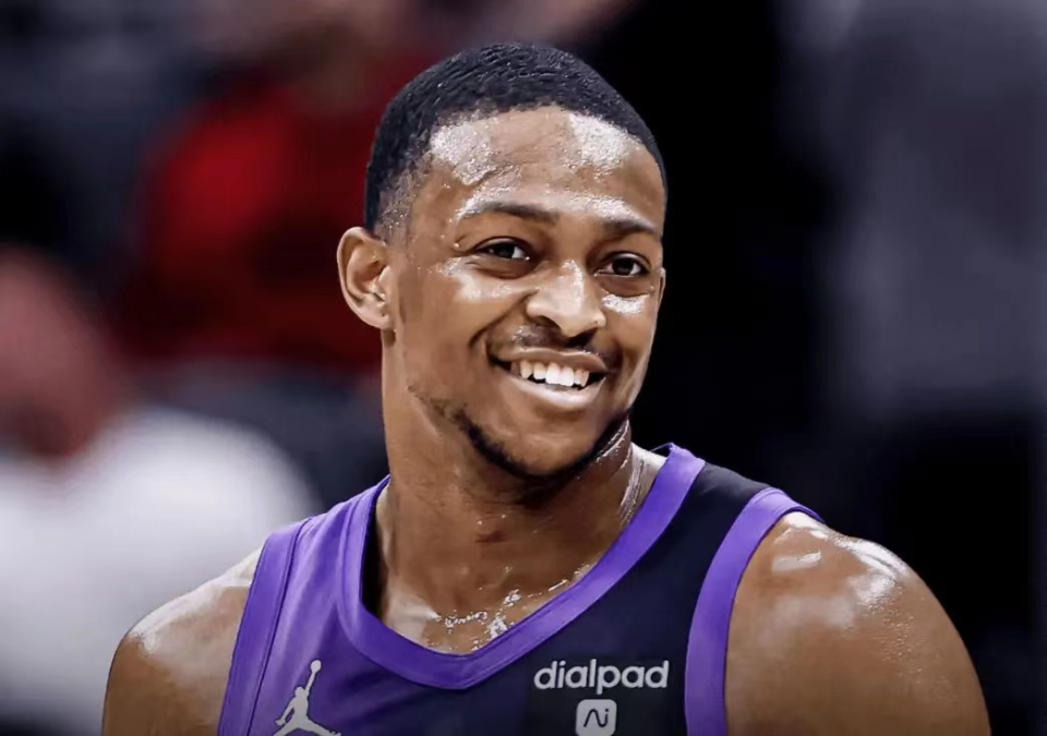 阿根廷男篮横扫猛龙，福克斯制霸全场