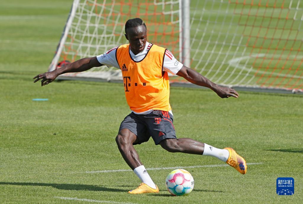 包含欧洲篮球赛事延期，俱乐部启动线上训练的词条