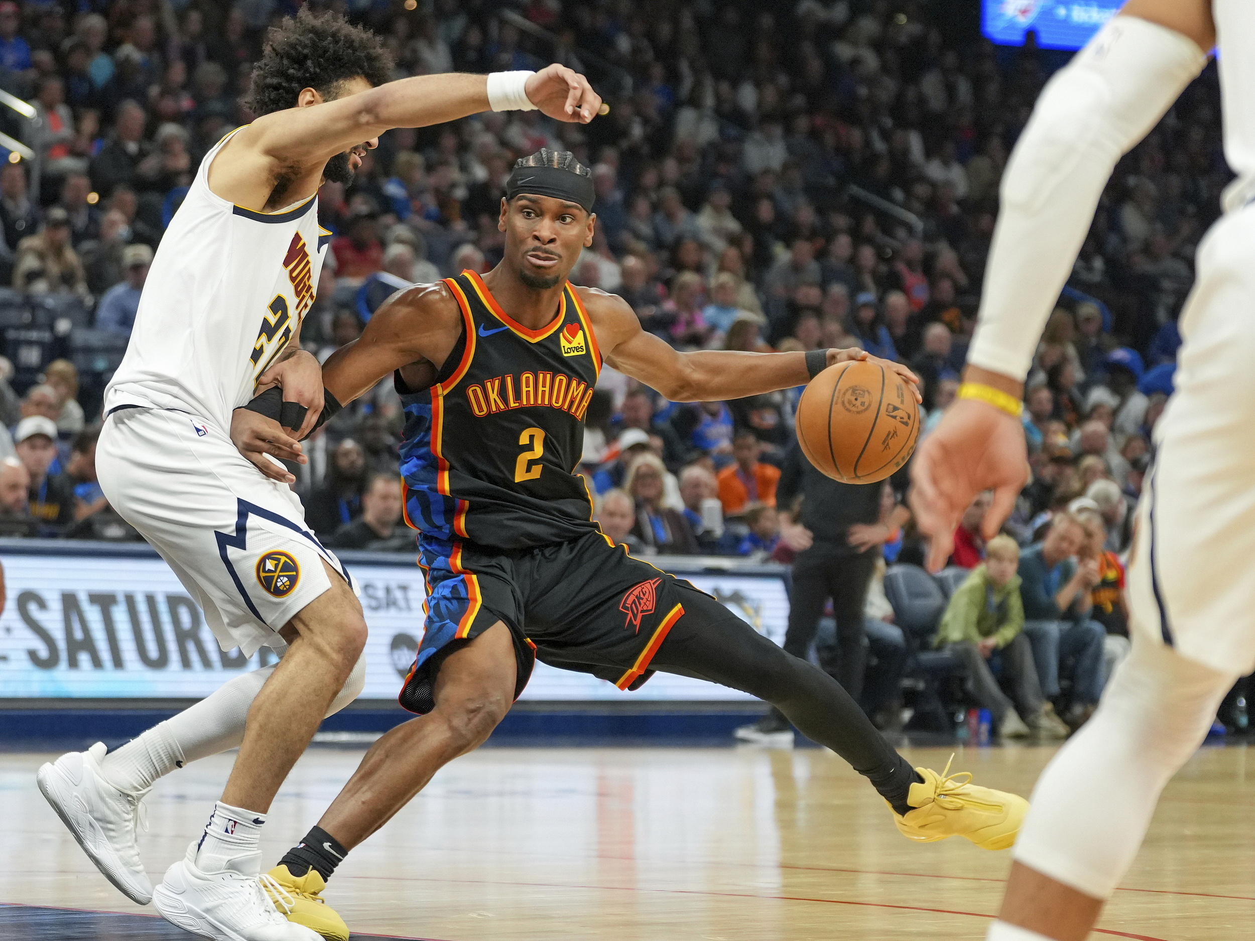 掘金主场力克雷霆，取得连胜的简单介绍