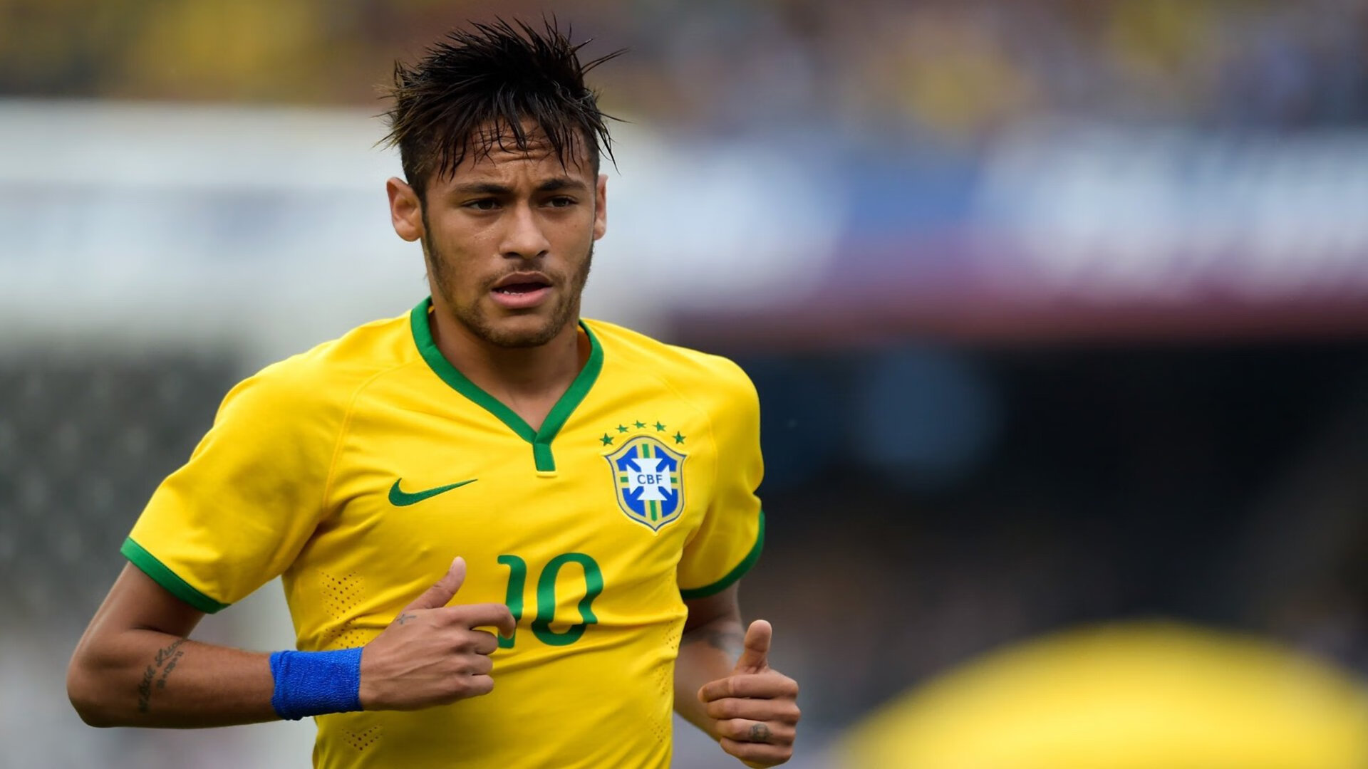 年度焦点之战之夜，字母哥展现巨星价值